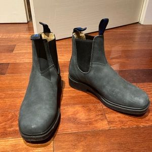 Blundstone 1392 Chisel Toe Winter Chelsea Boots size 4AU 7US - Rustic Black